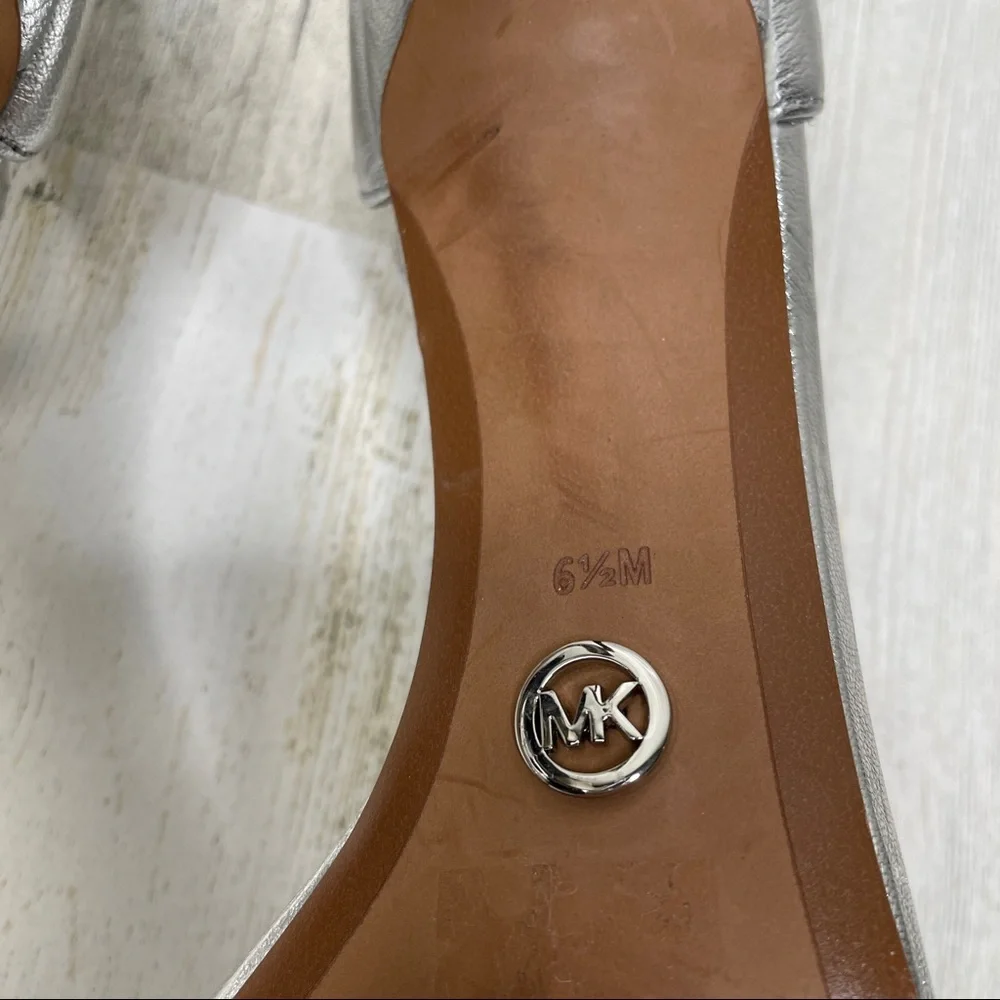 MICHAEL Michael Kors open toe sandal heels with silver sequin bow - 6.5M - Picture 9 of 9